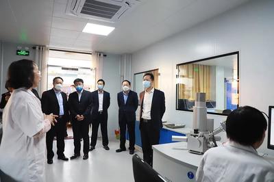 科協(xié)領(lǐng)導(dǎo)調(diào)研佛山市陶瓷研究所